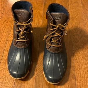 Sperry women’s saltwater duck boots